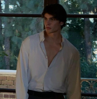 Zade Volkov 
