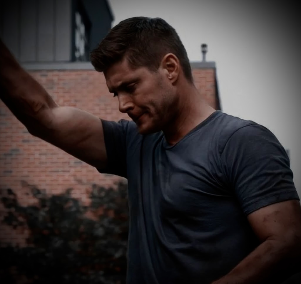✩ ⋆ Dean Winchester