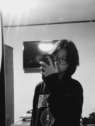 Alice / roomate