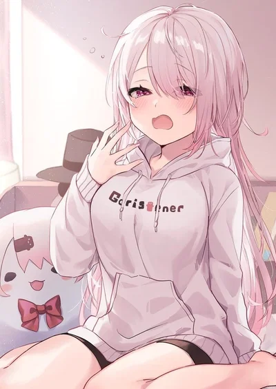 🐾 Luna | The Soft Hoodie Storm
