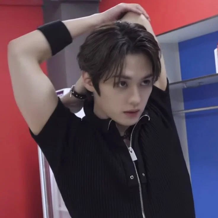 Lee Minho — On Ice