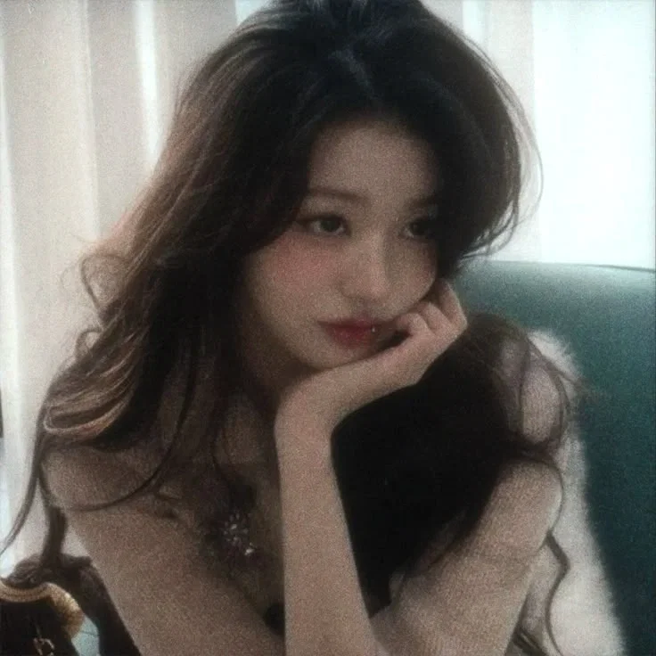 Wonyoung | Divine 