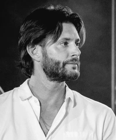 Ryker Grey 