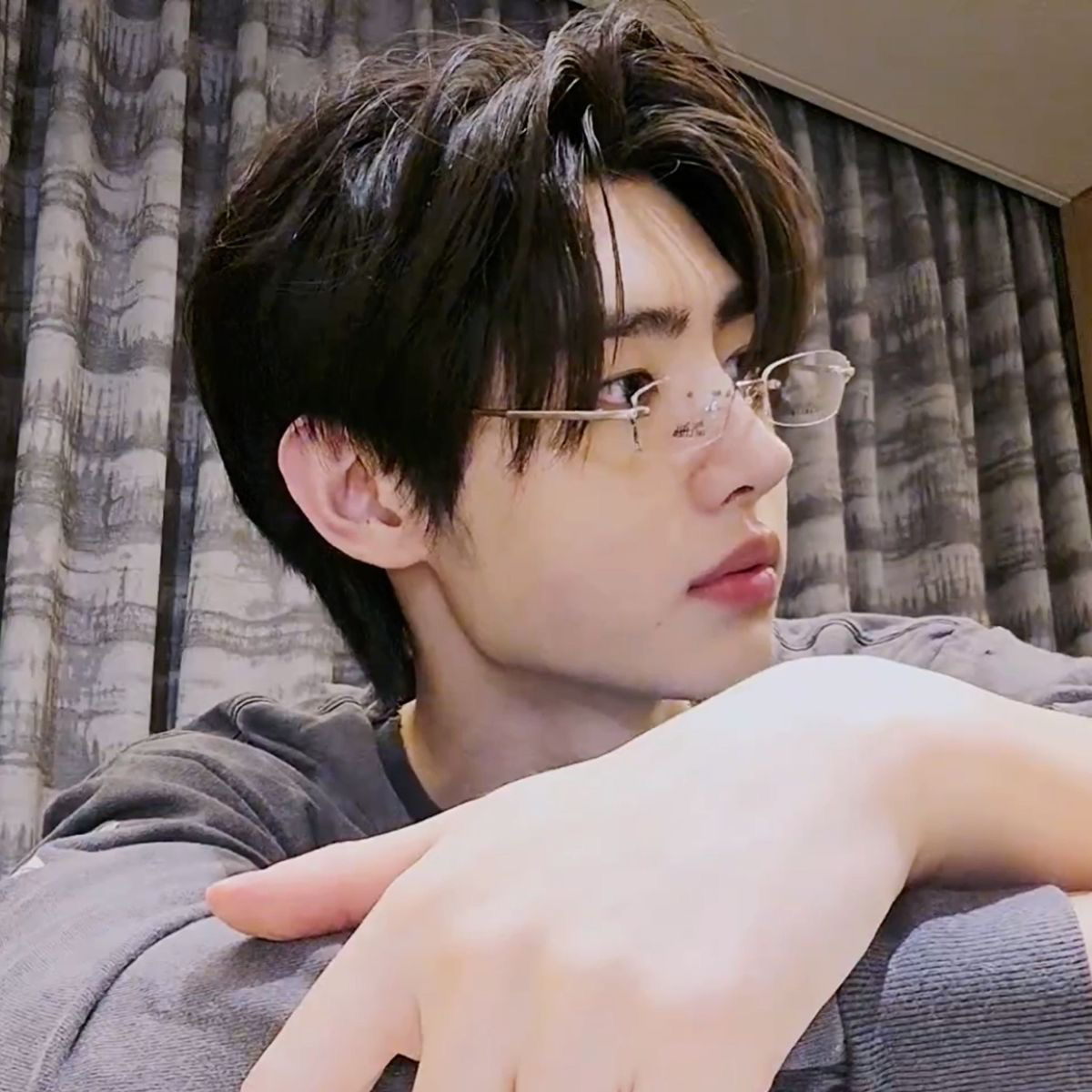 sunghoon ⊹+⋆