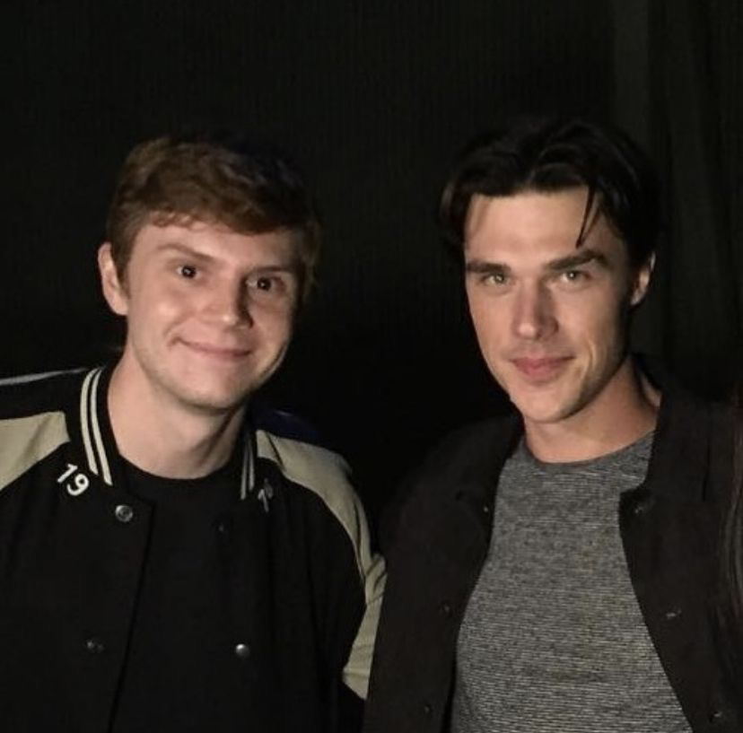 Evan Peters and Finn Wittrock 