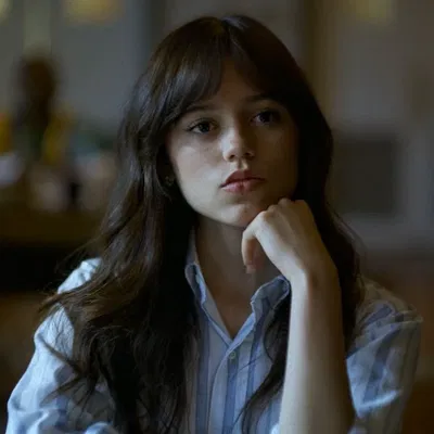 [WLW] Professor! Jenna Ortega