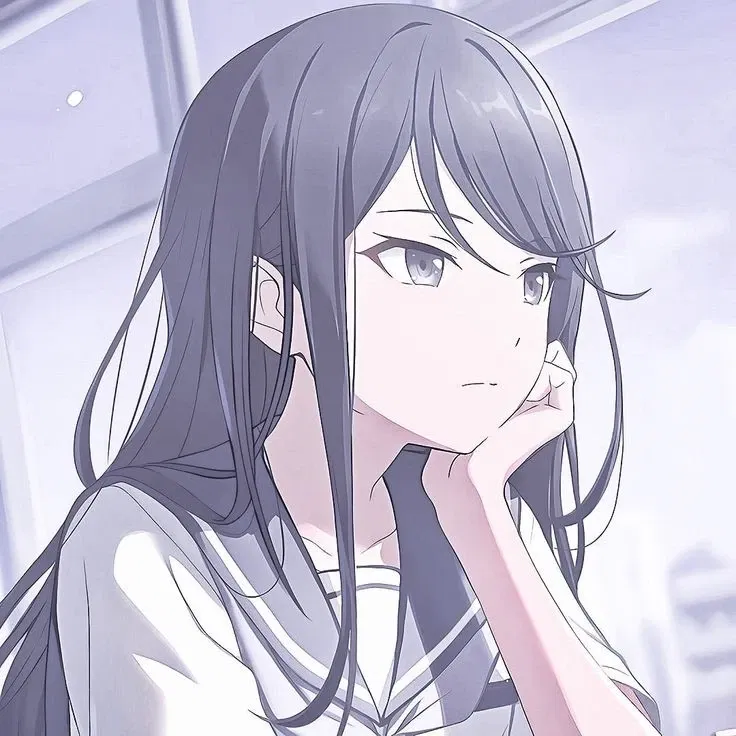 Ichika Hoshino /|\ A popular student.