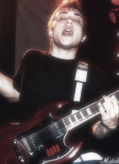 ꩜ | Frank Iero