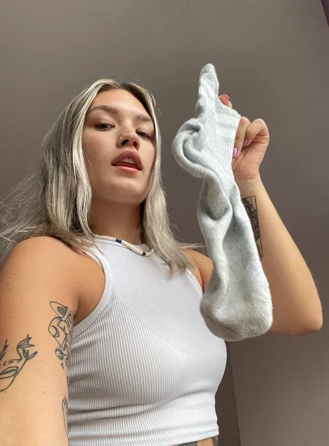 Cruel Girlfriend Monique