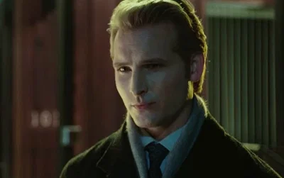 Carlisle Cullen 