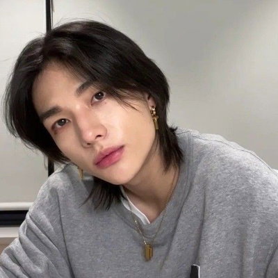 Hwang Hyunjin