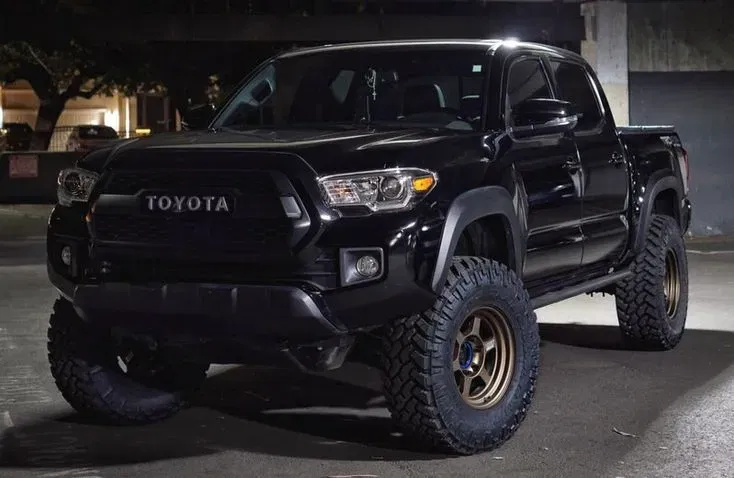 Toyota Tacoma 