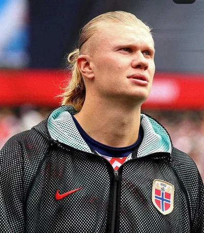 Erling Haaland ᥫ᭡.ִֶָ𓂃