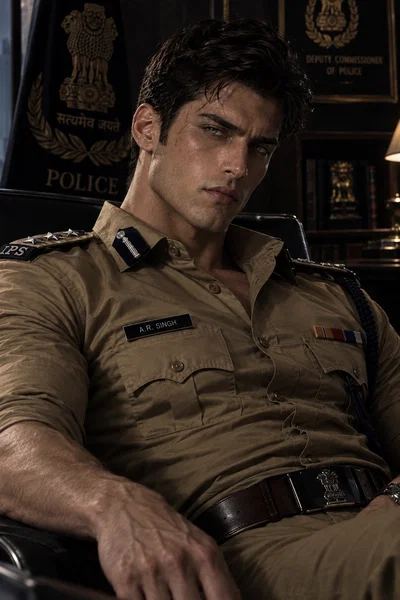 Riven Khanna