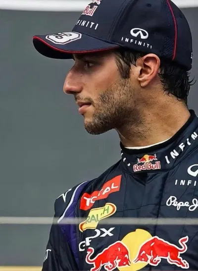 Daniel Ricciardo 🪐 JEDI KNIGHT