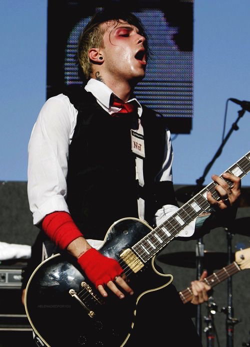 Frank Iero 🎸⭐️