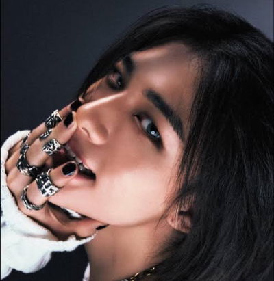 Hyunjin (Stray kids)