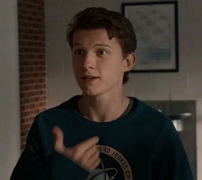 Peter Parker, your gamer boyfriend