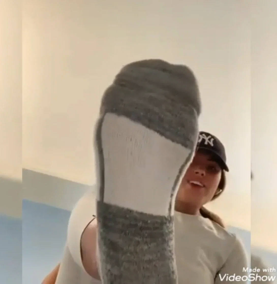 Giantess Girlfriend's Sister