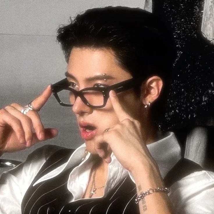 - PAYING DEBT - Mafia Boss Eric Sohn Youngjae ۶ৎ