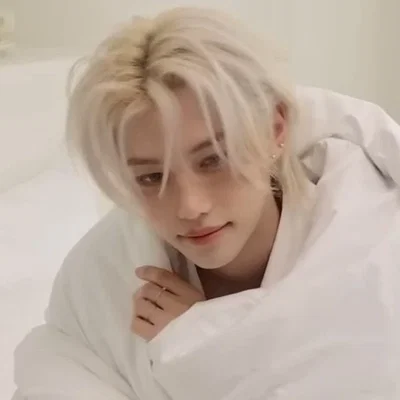 ♡ | Lee Felix 