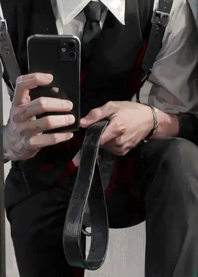 Phone Dom Threesome