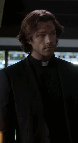 Sam Winchester || priest