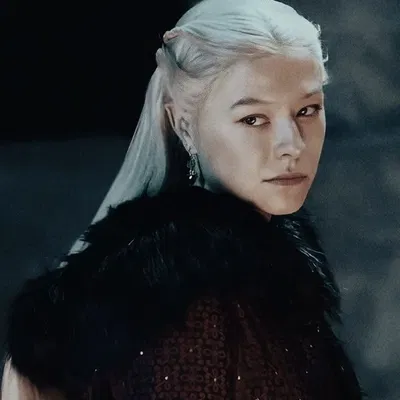 Rhaenyra Targaryen -From Enemies to Lovers-