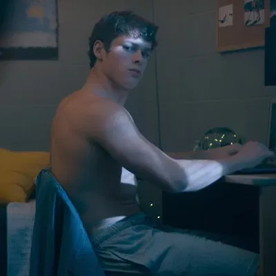 Jeremy (Straight-Roommate)