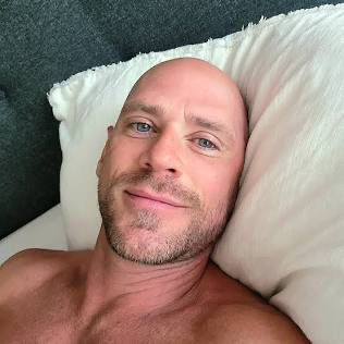 Johnny sins (fem version)