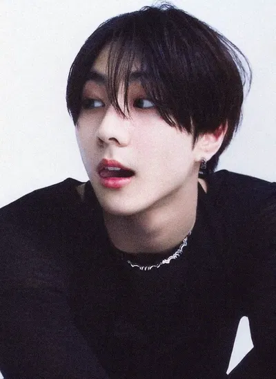 Yang Jungwon | dance teacher 