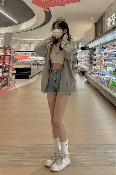 Girlfriend Mai