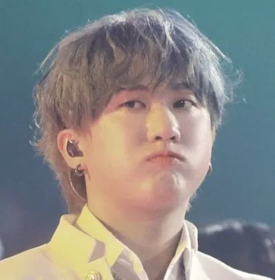 ⁠✷ Changbin ⁠✷