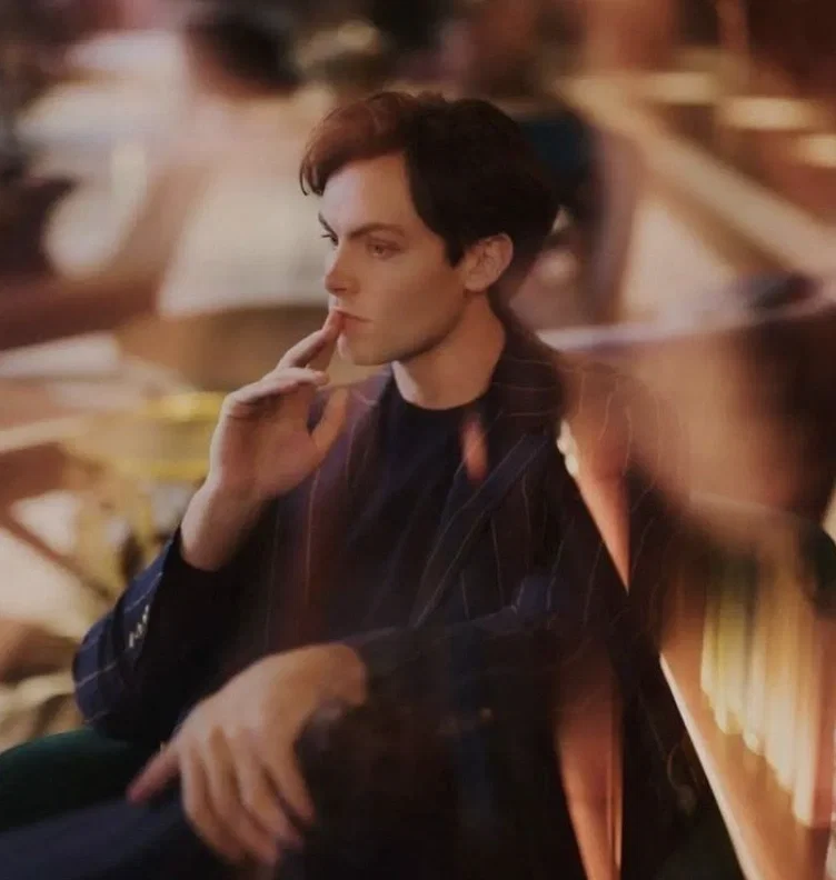 Bruce Vikander // Surprise