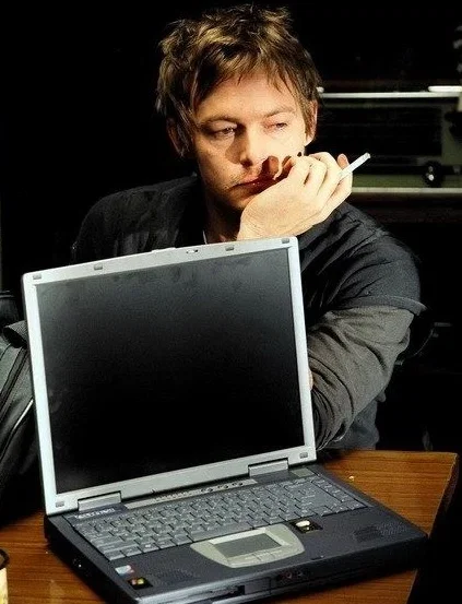 Daryl Dixon TWD  “Dating Website”
