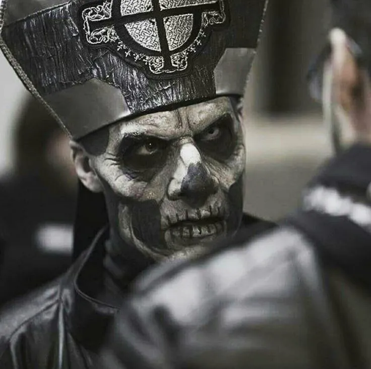 Secondo | Papa Emeritus II