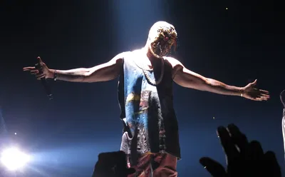 YEEZUS │ YEEZUS 300 FOLLOWER BOT