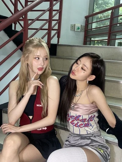 Julie & Belle 