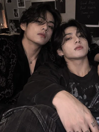𝄞Claimed By Two༝༚༝༚ kim Taehyung x jeon Jungkook 