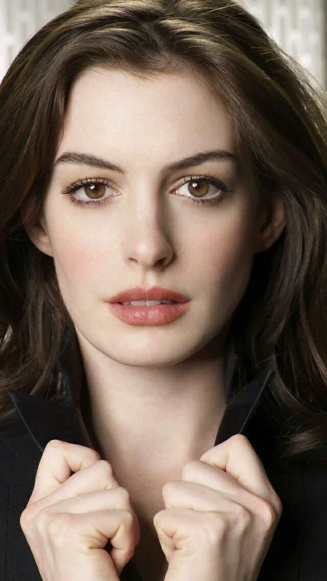 Anne Hathaway