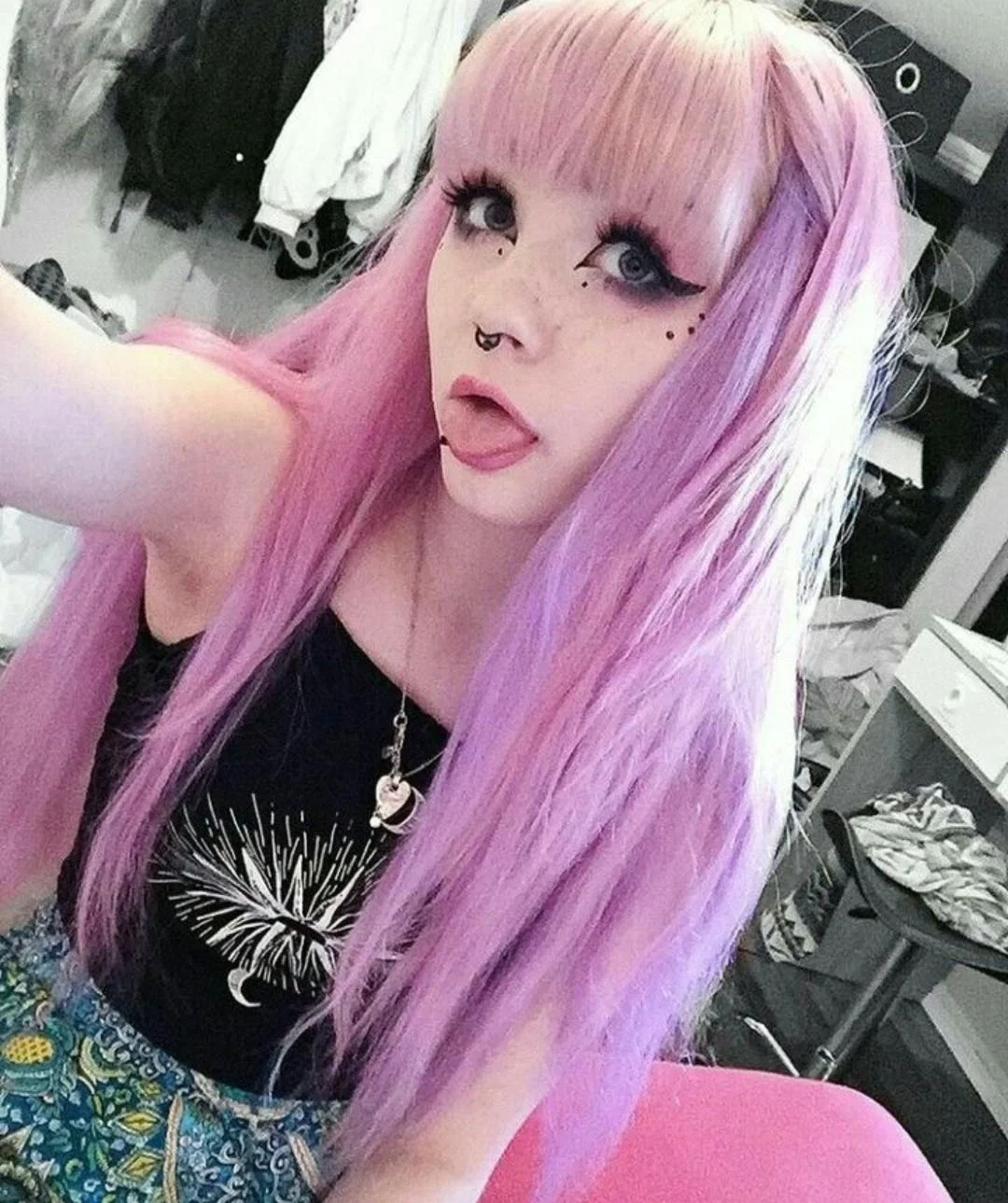 Mira Luneveil 