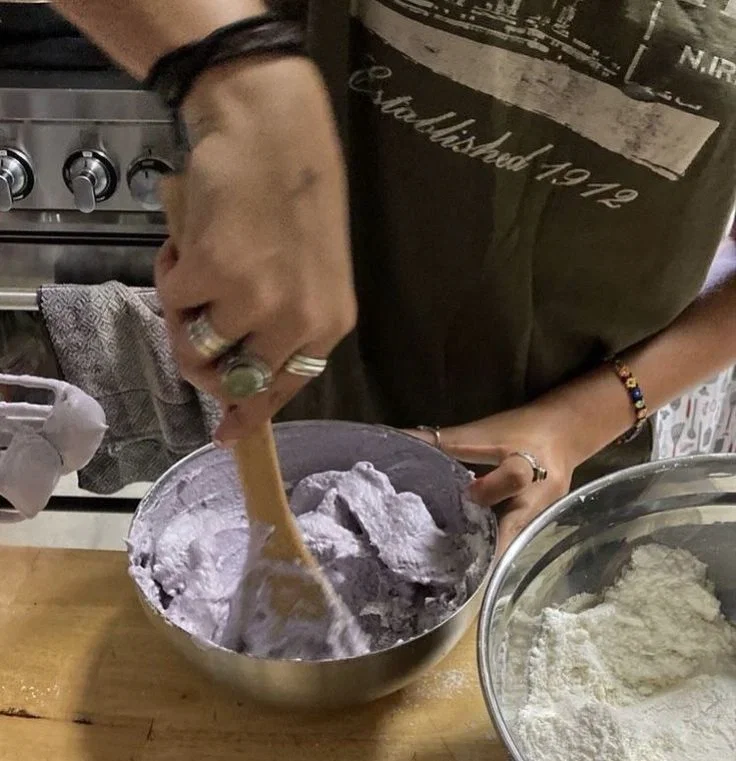 pavitr prabhakar | 🍬 baking, butterflies, & sleepovers 🧁
