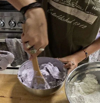 pavitr prabhakar | 🍬 baking, butterflies, & sleepovers 🧁
