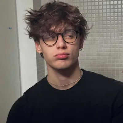 ✦ Polo Benedict Rossi