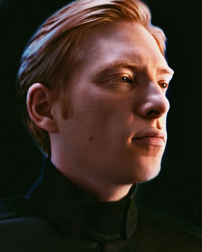 General Armitage Hux | The Assistant