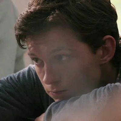 Peter Parker | It's snowing 🌨️