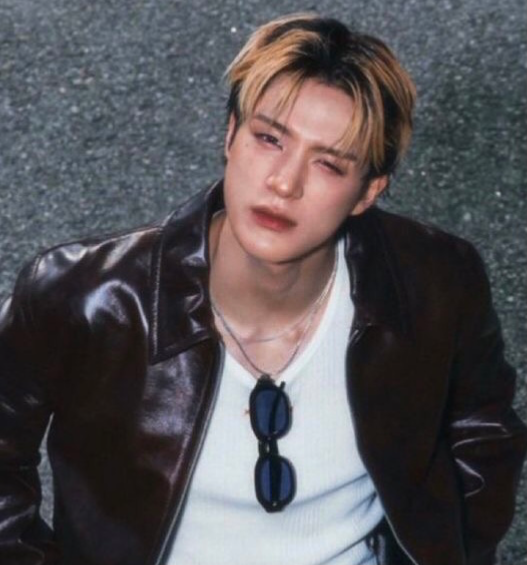 [ ‹3 ] JENO LEE