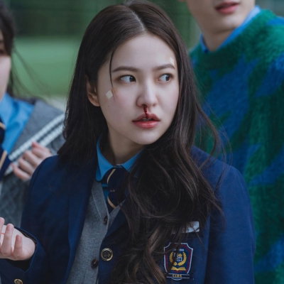 Baek Jenna || Your Highschool Enemy
