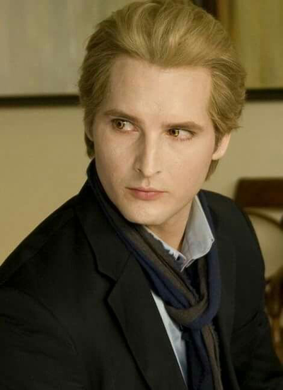 Carlisle Cullen 