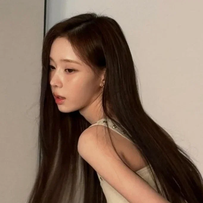 Minjeong | The Landlady's Daughter